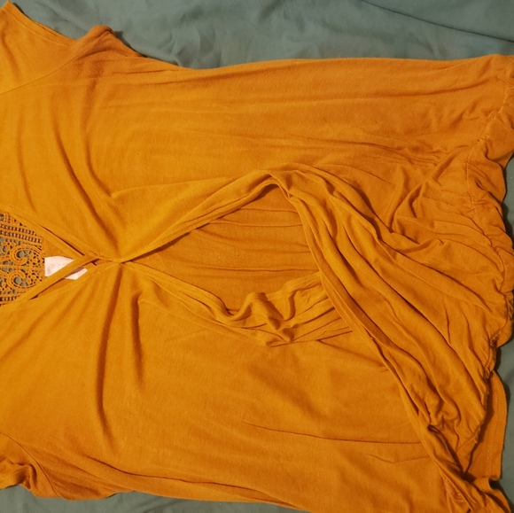 Top - Picture 3 of 6